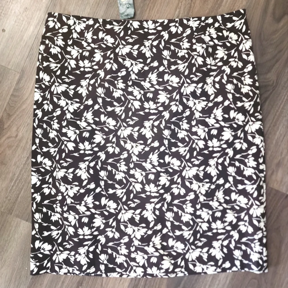 Lauren Ralph Lauren Brown Floral Print Pencil Skirt NWT Size 16W